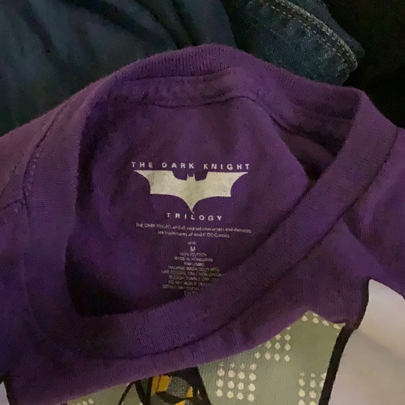 The dark knight batman purple t shirt no stain good condition - Picture 2 of 2